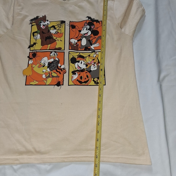 Disney New Women Size L Cream Logo T-Shirt Halloween - Picture 7 of 9